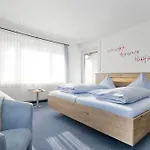 Hotel Gaestehaus Holzer 3*