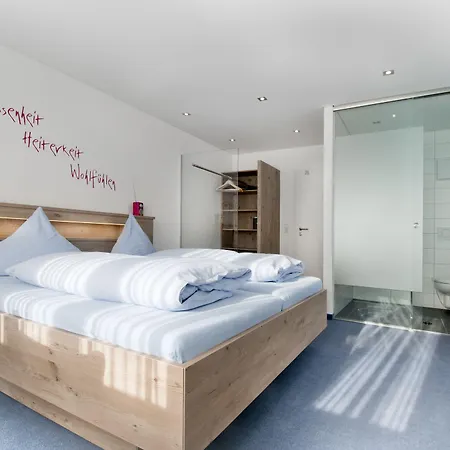 Hotel Gaestehaus Holzer 3*