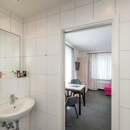 Pensionat Gaestehaus Holzer 3*