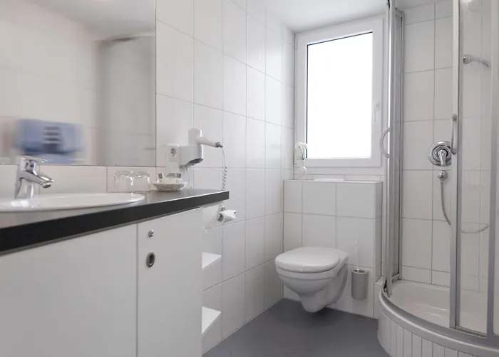 Gaestehaus Holzer Отель Констанц