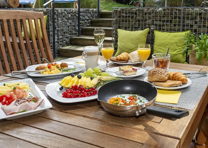 Gaestehaus Holzer Отель 3*