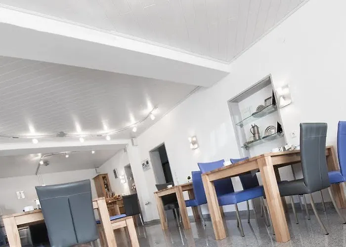 Gaestehaus Holzer Отель Констанц